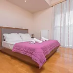 Rainbow Luxurious Villa In Ialysos