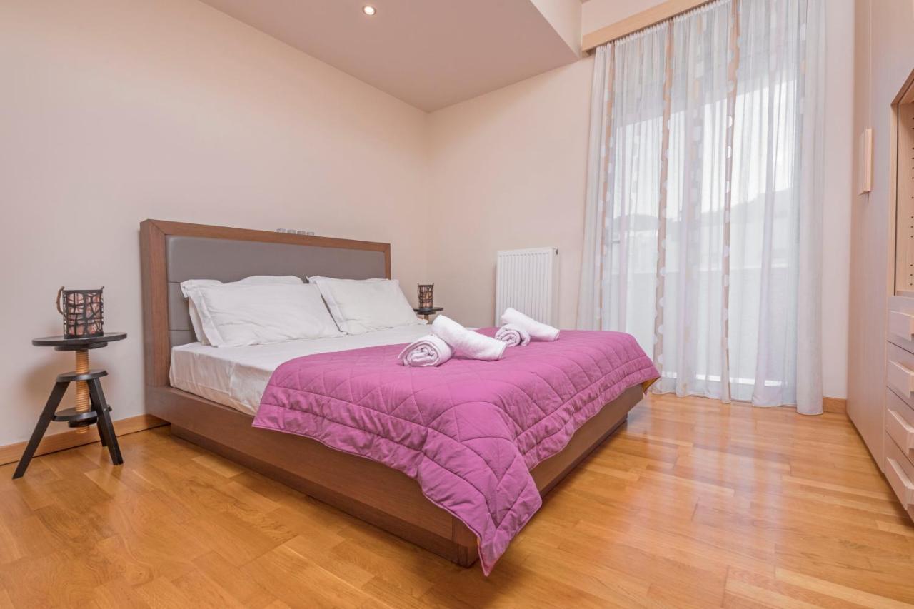 Rainbow Luxurious In Villa *