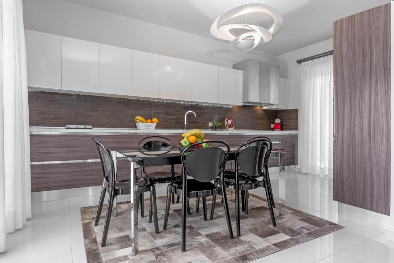 Villa Rainbow Luxurious In